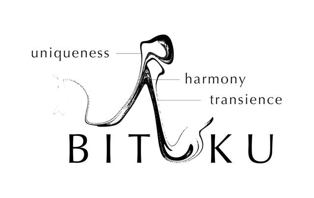 uniqueness、harmony、transienceの3語と有機的な図形を組み合わせたBITOKUのロゴ説明